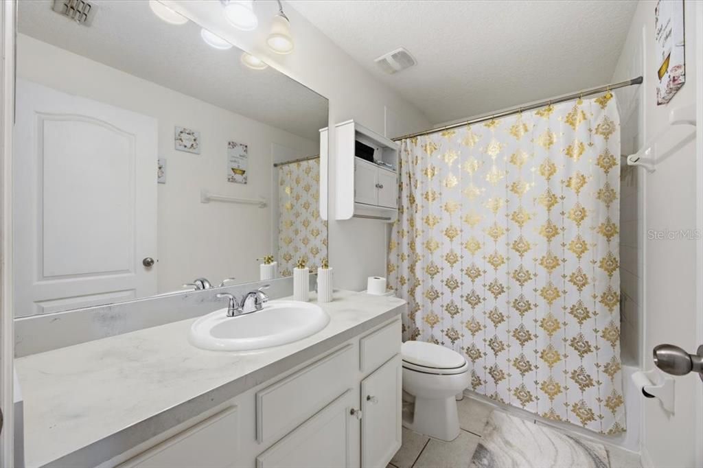 For Sale: $190,000 (2 beds, 2 baths, 1496 Square Feet)