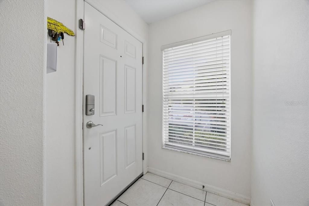 For Sale: $190,000 (2 beds, 2 baths, 1496 Square Feet)