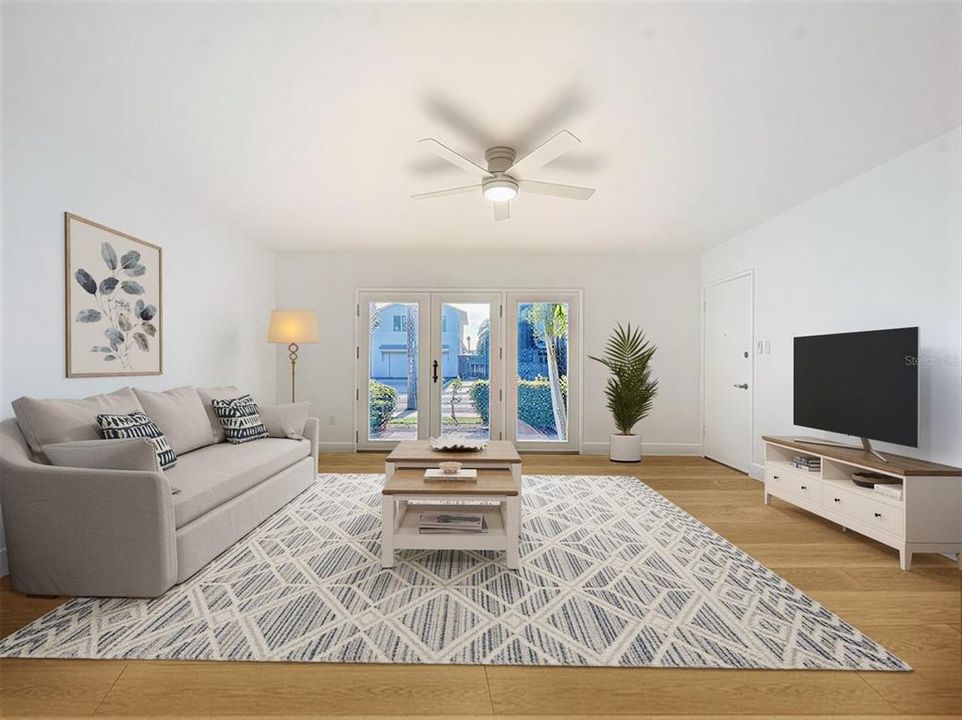 For Sale: $500,000 (2 beds, 1 baths, 815 Square Feet)