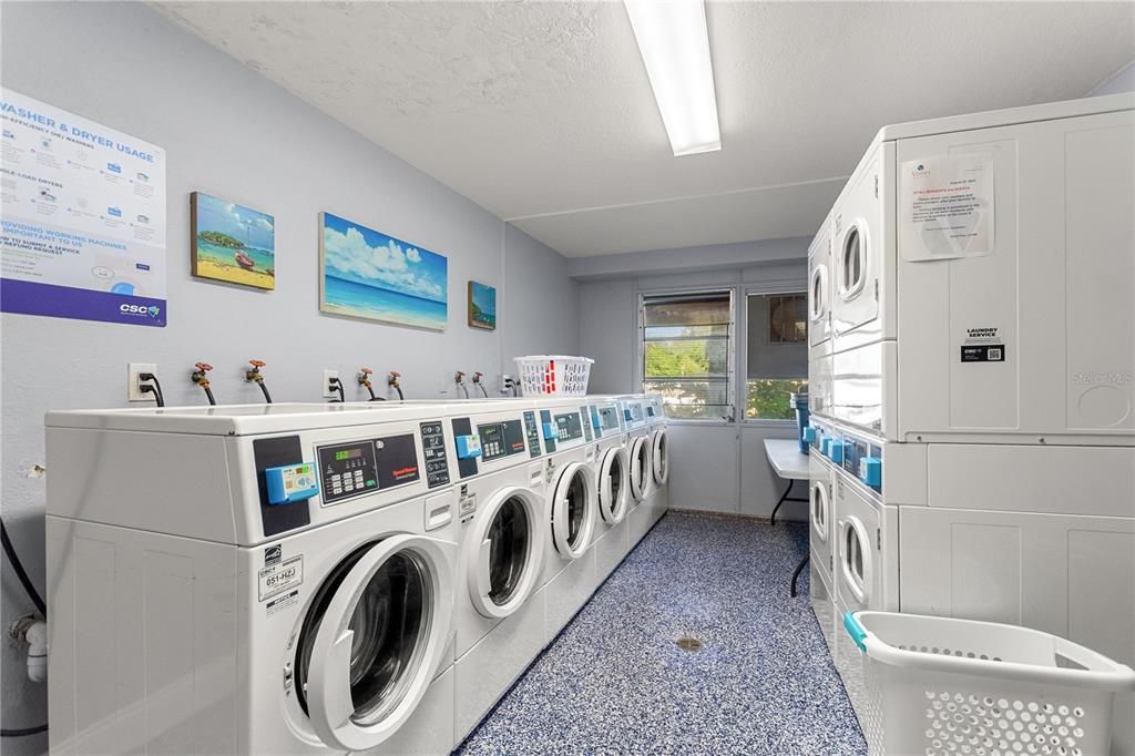 На продажу: $95,000 (1 спален, 1 ванн, 708 Квадратных фут)