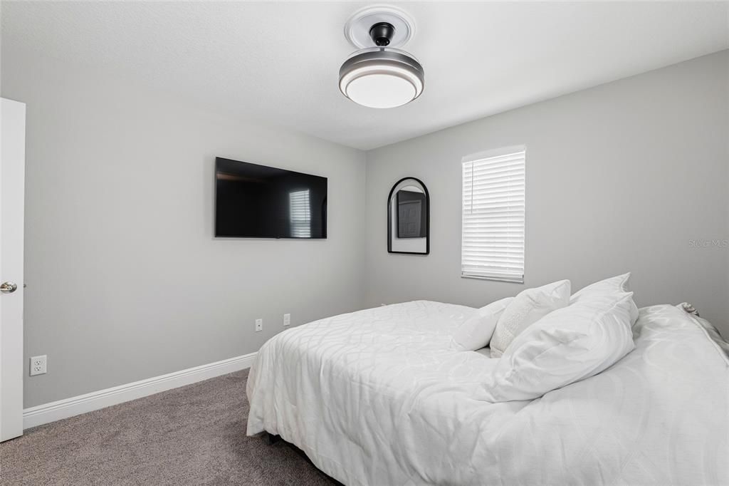 For Rent: $3,400 (3 beds, 3 baths, 2143 Square Feet)