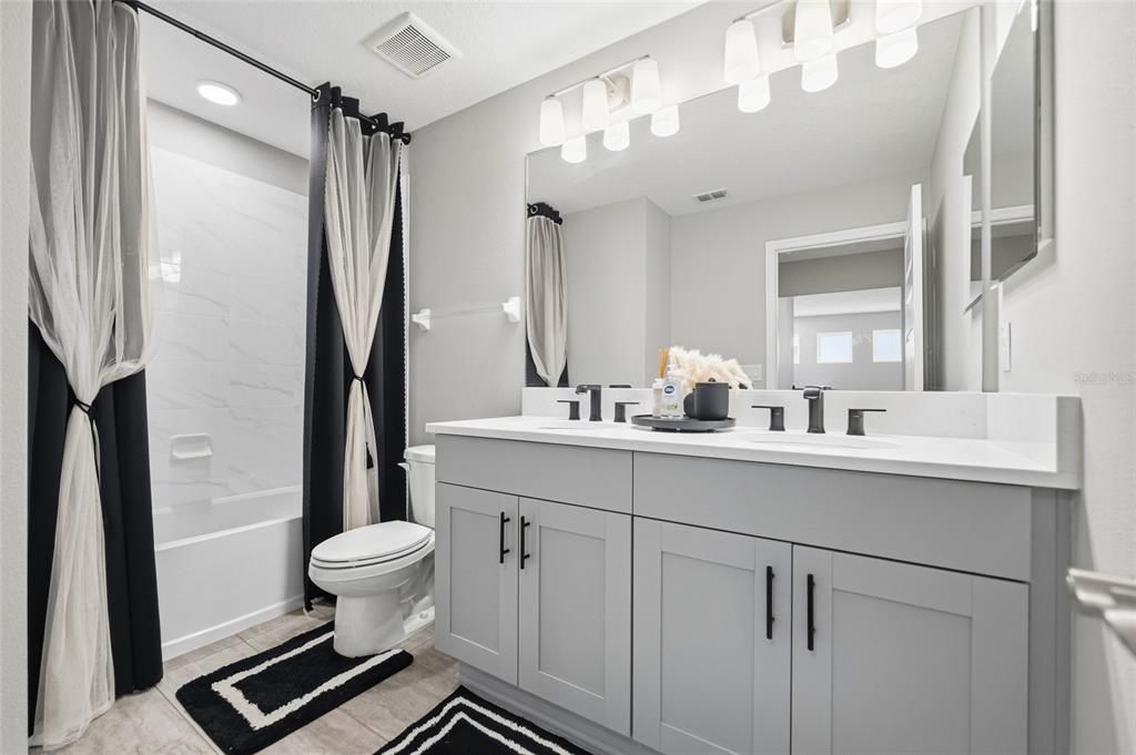 For Rent: $3,400 (3 beds, 3 baths, 2143 Square Feet)