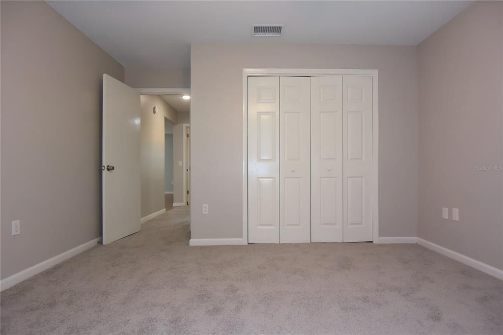 Active With Contract: $314,900 (3 beds, 2 baths, 1559 Square Feet)