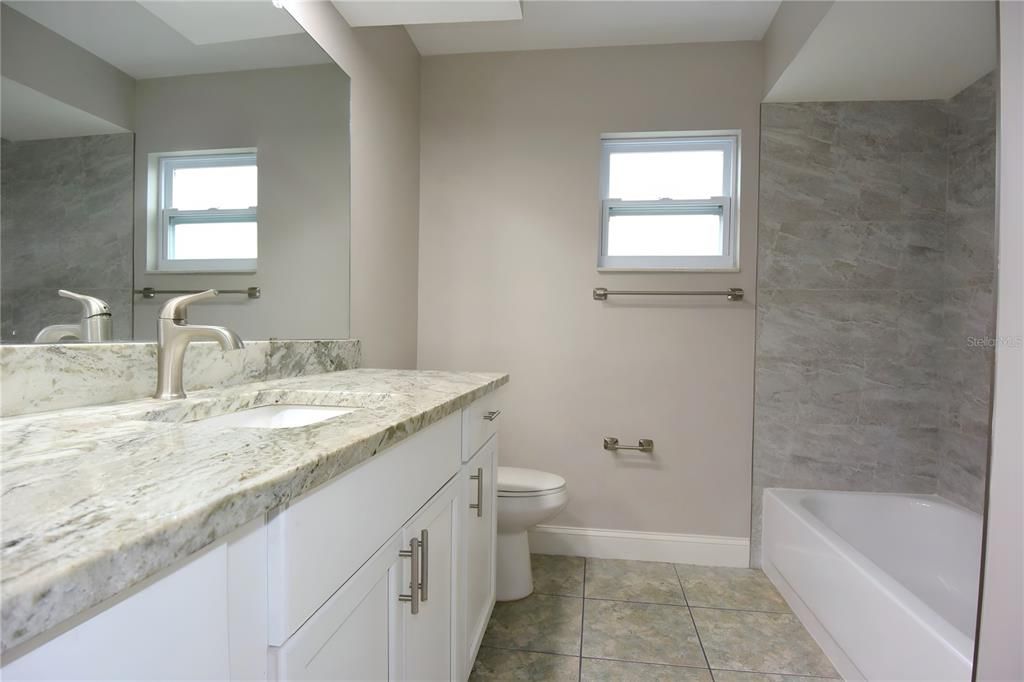 Active With Contract: $314,900 (3 beds, 2 baths, 1559 Square Feet)