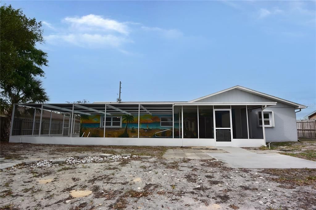 Active With Contract: $314,900 (3 beds, 2 baths, 1559 Square Feet)