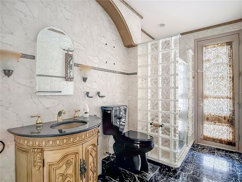 En Venta: $790,000 (3 camas, 3 baños, 5502 Pies cuadrados)