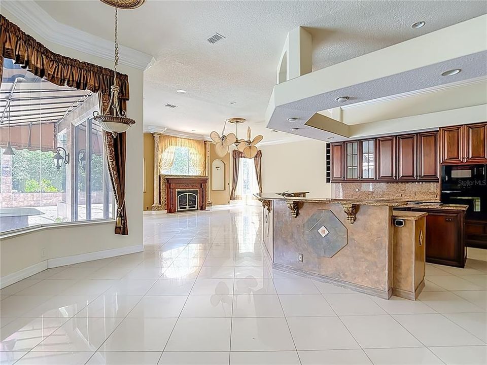 En Venta: $790,000 (3 camas, 3 baños, 5502 Pies cuadrados)