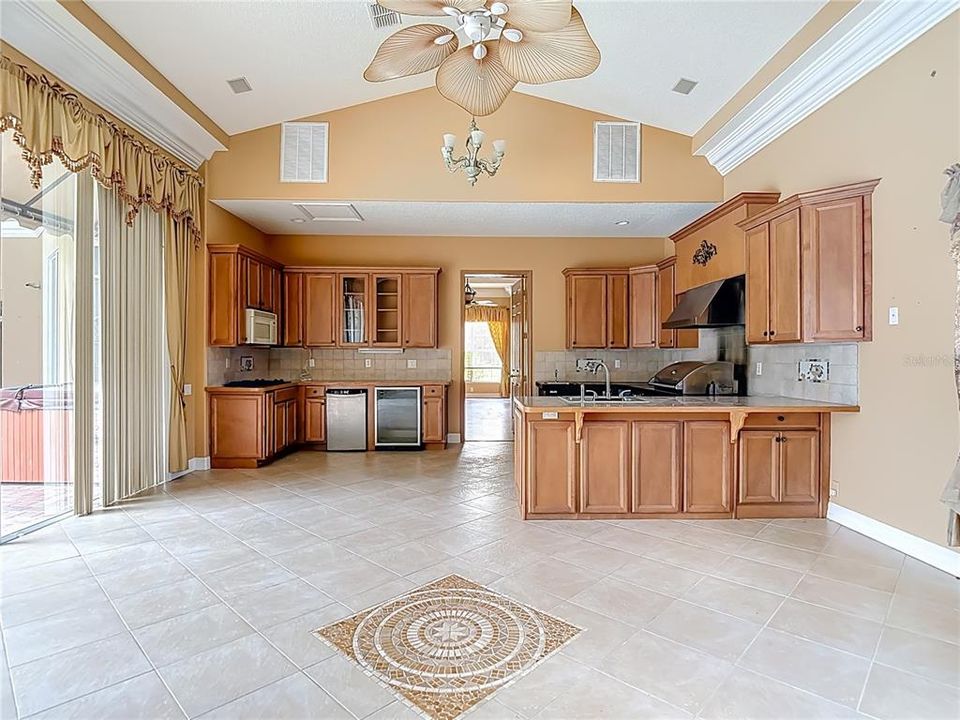 En Venta: $790,000 (3 camas, 3 baños, 5502 Pies cuadrados)