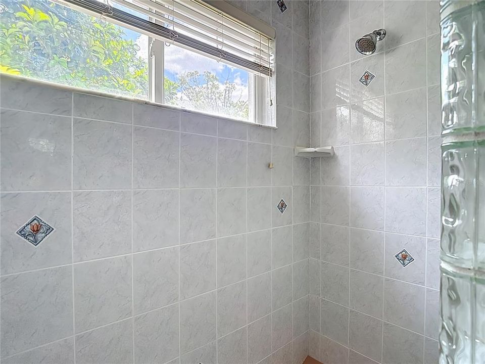 En Venta: $790,000 (3 camas, 3 baños, 5502 Pies cuadrados)