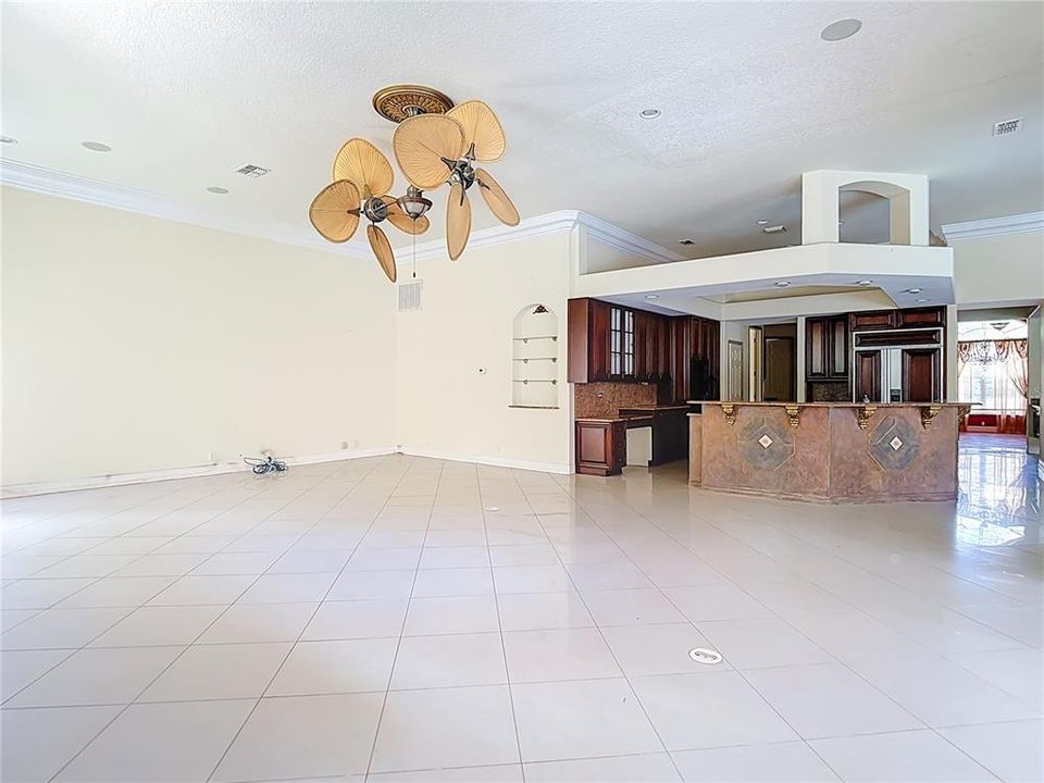 En Venta: $790,000 (3 camas, 3 baños, 5502 Pies cuadrados)