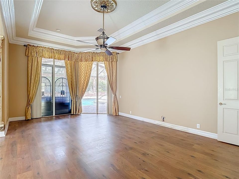 En Venta: $790,000 (3 camas, 3 baños, 5502 Pies cuadrados)