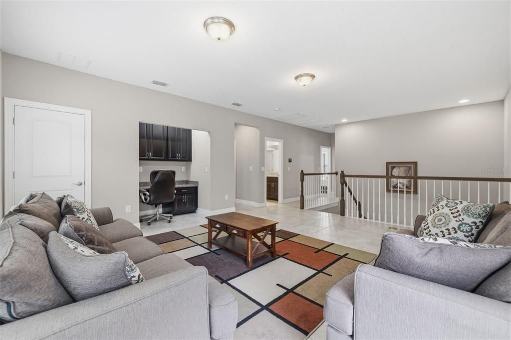Active With Contract: $575,000 (4 beds, 3 baths, 3260 Square Feet)