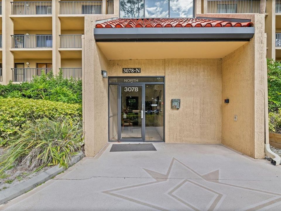 For Sale: $249,900 (2 beds, 2 baths, 1390 Square Feet)