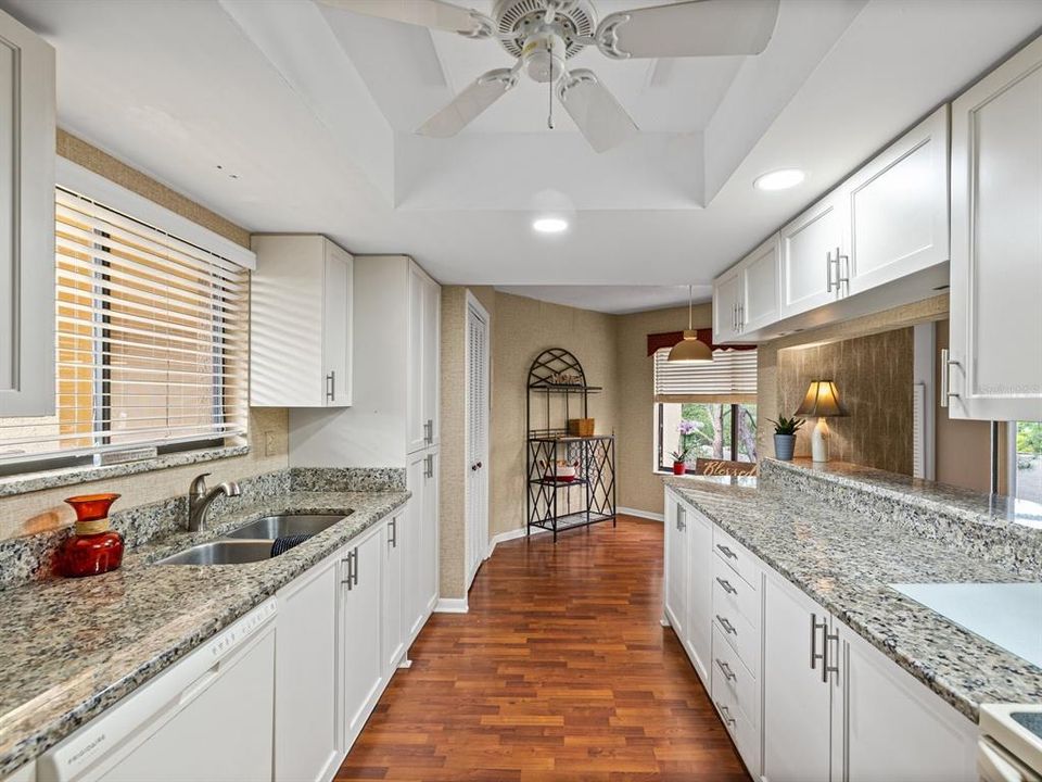 For Sale: $249,900 (2 beds, 2 baths, 1390 Square Feet)