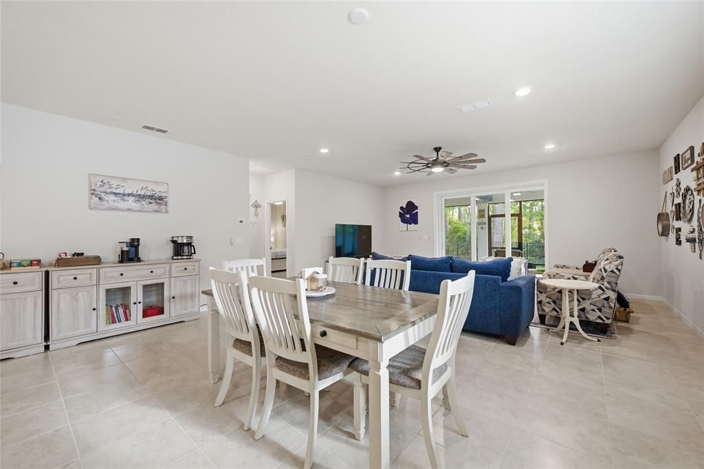For Sale: $449,000 (3 beds, 2 baths, 2103 Square Feet)