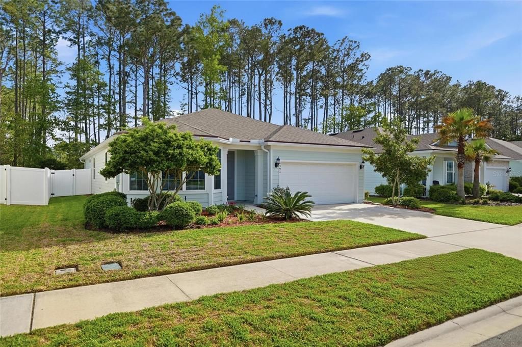 For Sale: $449,000 (3 beds, 2 baths, 2103 Square Feet)