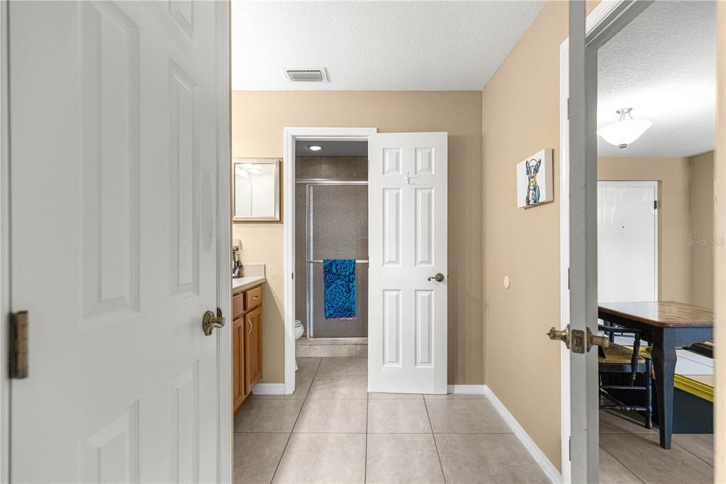 For Sale: $135,000 (2 beds, 2 baths, 1148 Square Feet)