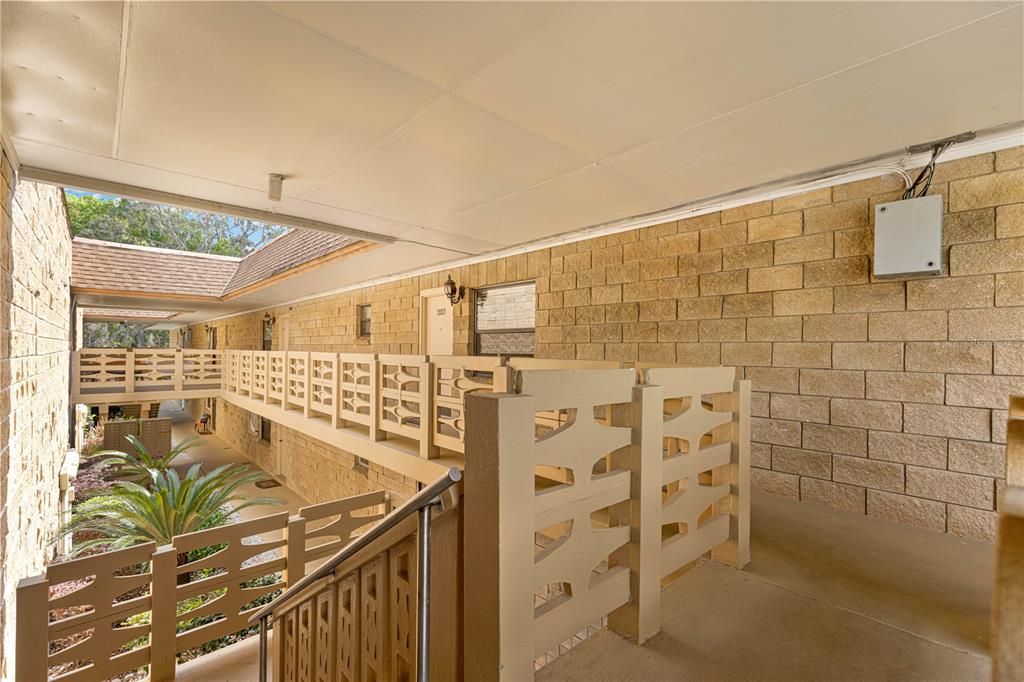 For Sale: $135,000 (2 beds, 2 baths, 1148 Square Feet)