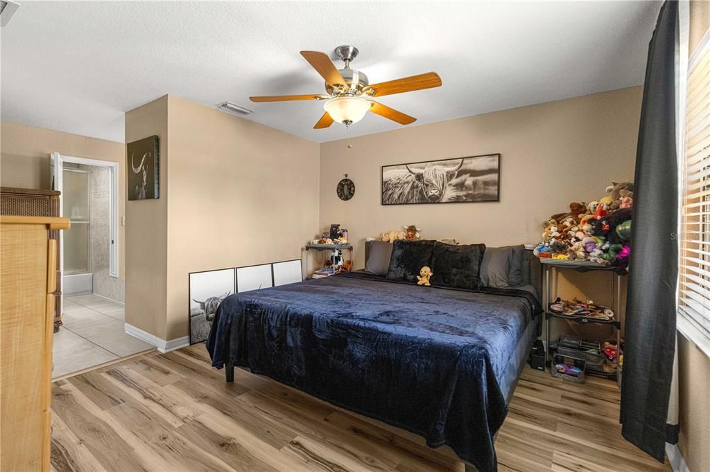 For Sale: $135,000 (2 beds, 2 baths, 1148 Square Feet)
