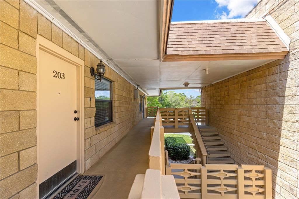 For Sale: $135,000 (2 beds, 2 baths, 1148 Square Feet)
