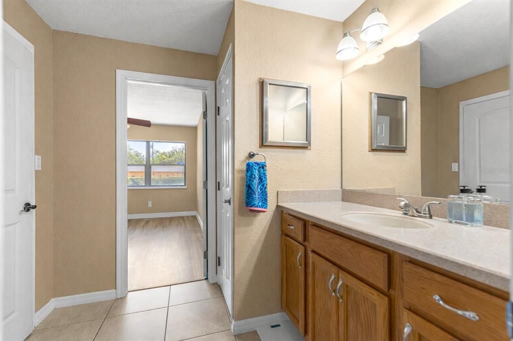 For Sale: $135,000 (2 beds, 2 baths, 1148 Square Feet)