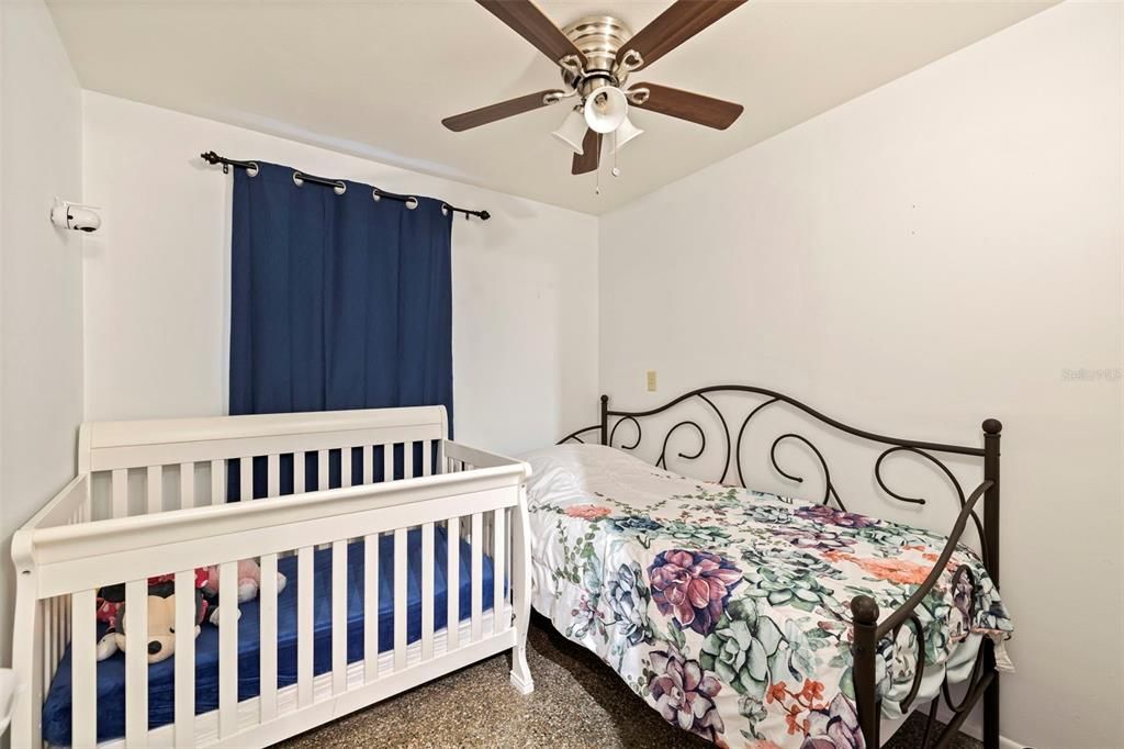 Active With Contract: $325,000 (3 beds, 2 baths, 1144 Square Feet)