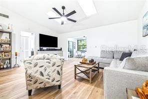 Active With Contract: $2,200 (2 beds, 2 baths, 1320 Square Feet)
