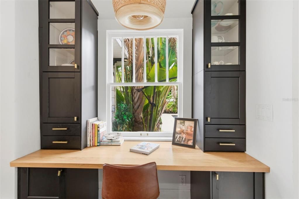 Activo con contrato: $1,549,000 (5 camas, 3 baños, 3011 Pies cuadrados)