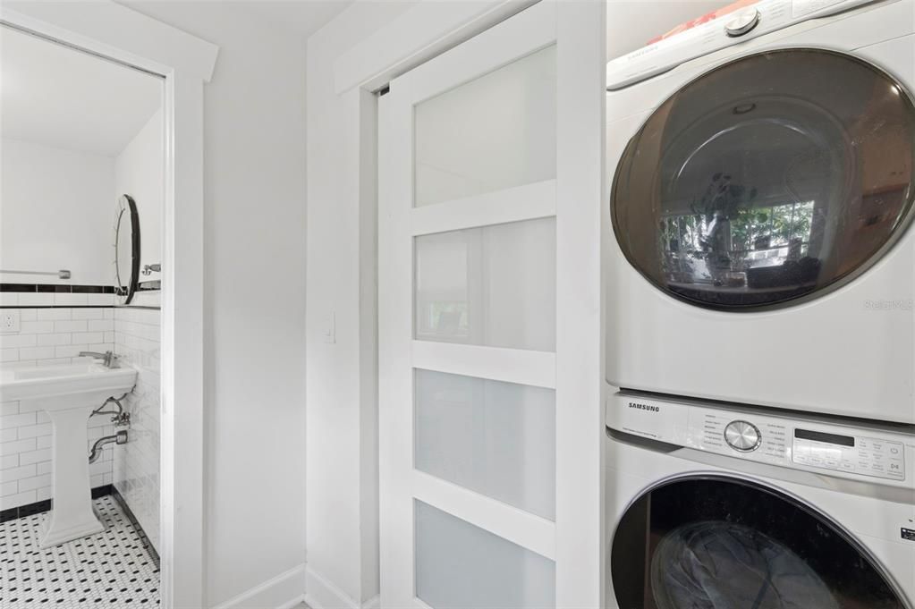 Activo con contrato: $1,549,000 (5 camas, 3 baños, 3011 Pies cuadrados)