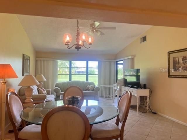 Active With Contract: $220,000 (2 beds, 2 baths, 1129 Square Feet)