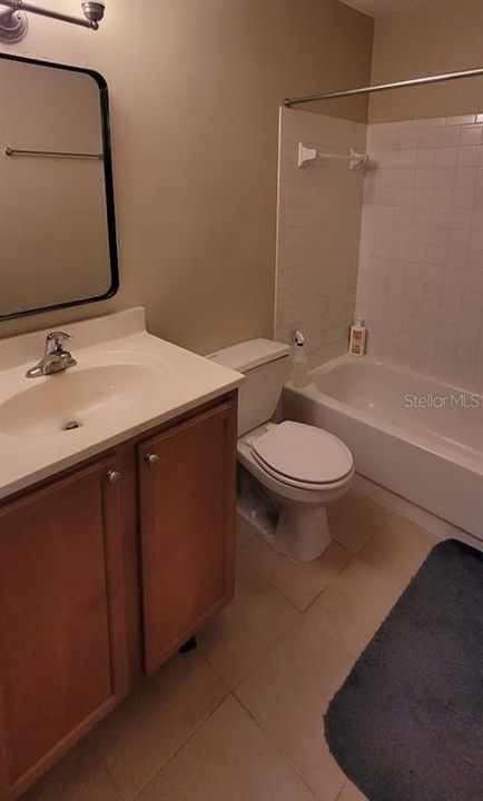 For Sale: $125,000 (1 beds, 1 baths, 598 Square Feet)