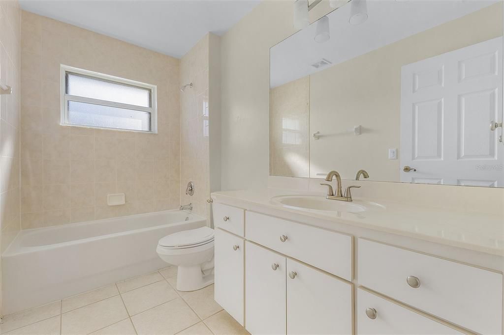 For Sale: $385,000 (3 beds, 2 baths, 2025 Square Feet)