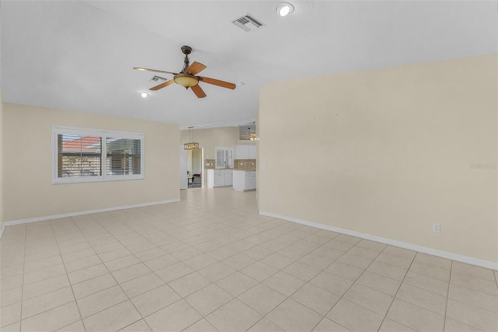 For Sale: $385,000 (3 beds, 2 baths, 2025 Square Feet)