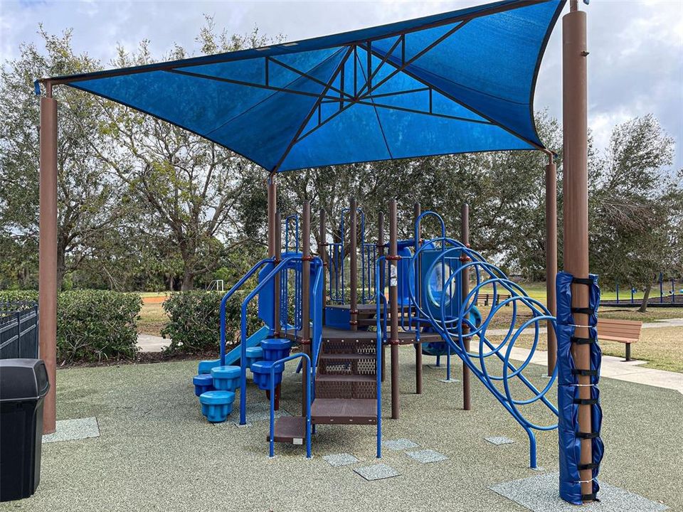 Activo con contrato: $335,000 (3 camas, 2 baños, 1362 Pies cuadrados)