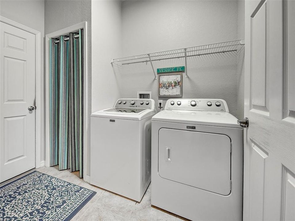 Activo con contrato: $335,000 (3 camas, 2 baños, 1362 Pies cuadrados)