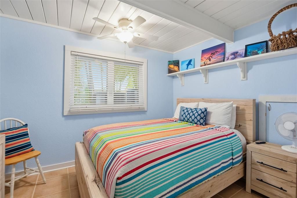 For Sale: $1,099,000 (5 beds, 3 baths, 1903 Square Feet)