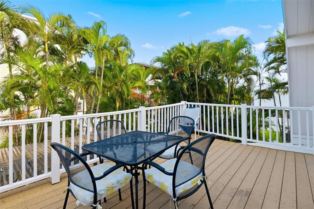 For Sale: $1,099,000 (5 beds, 3 baths, 1903 Square Feet)