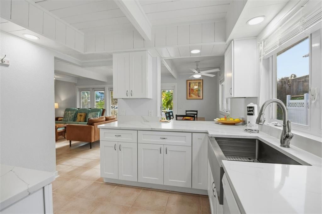 For Sale: $1,099,000 (5 beds, 3 baths, 1903 Square Feet)