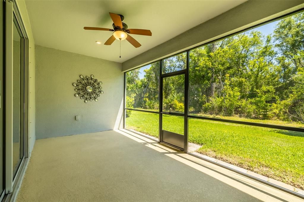 Activo con contrato: $515,000 (4 camas, 3 baños, 2550 Pies cuadrados)