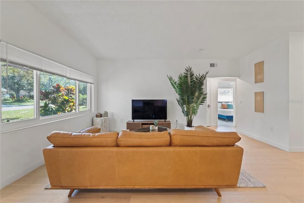 En Venta: $534,000 (3 camas, 2 baños, 1807 Pies cuadrados)