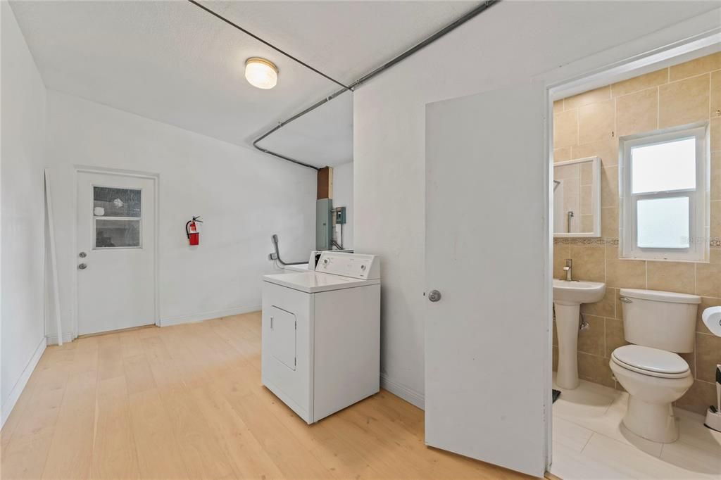 En Venta: $534,000 (3 camas, 2 baños, 1807 Pies cuadrados)