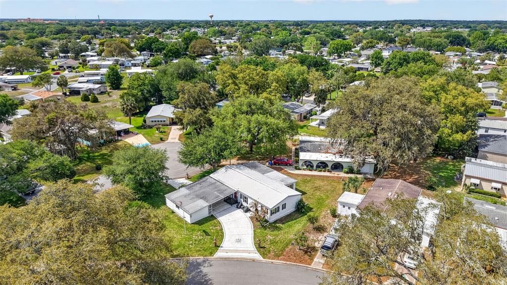 Active With Contract: $249,900 (2 beds, 2 baths, 1654 Square Feet)