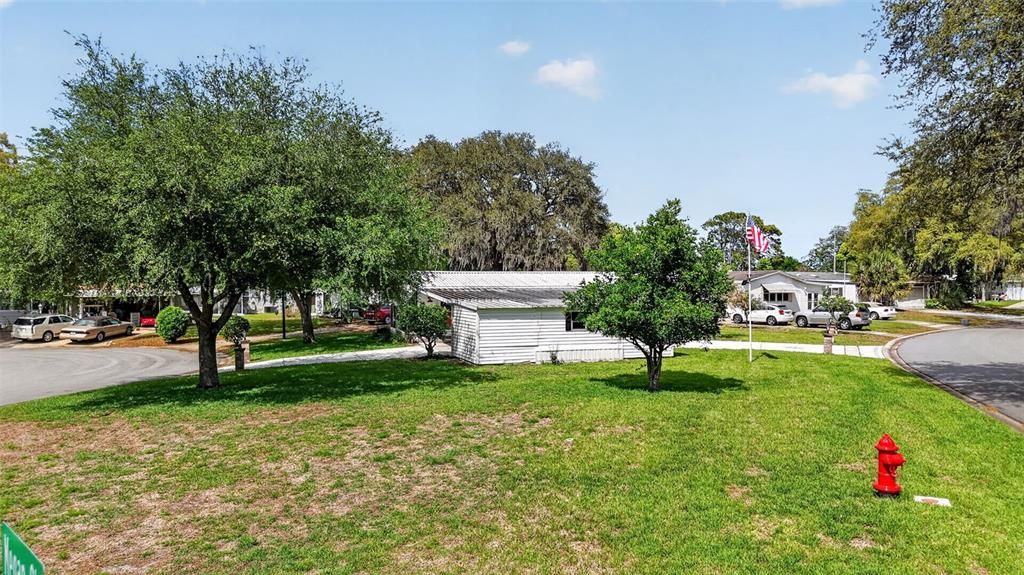 Active With Contract: $249,900 (2 beds, 2 baths, 1654 Square Feet)