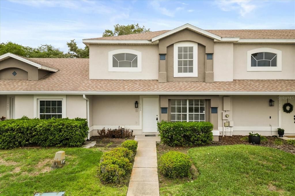 Activo con contrato: $279,900 (3 camas, 2 baños, 1378 Pies cuadrados)