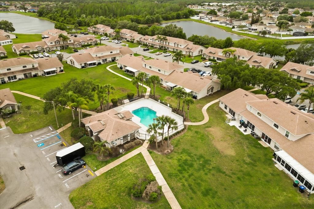 Activo con contrato: $279,900 (3 camas, 2 baños, 1378 Pies cuadrados)