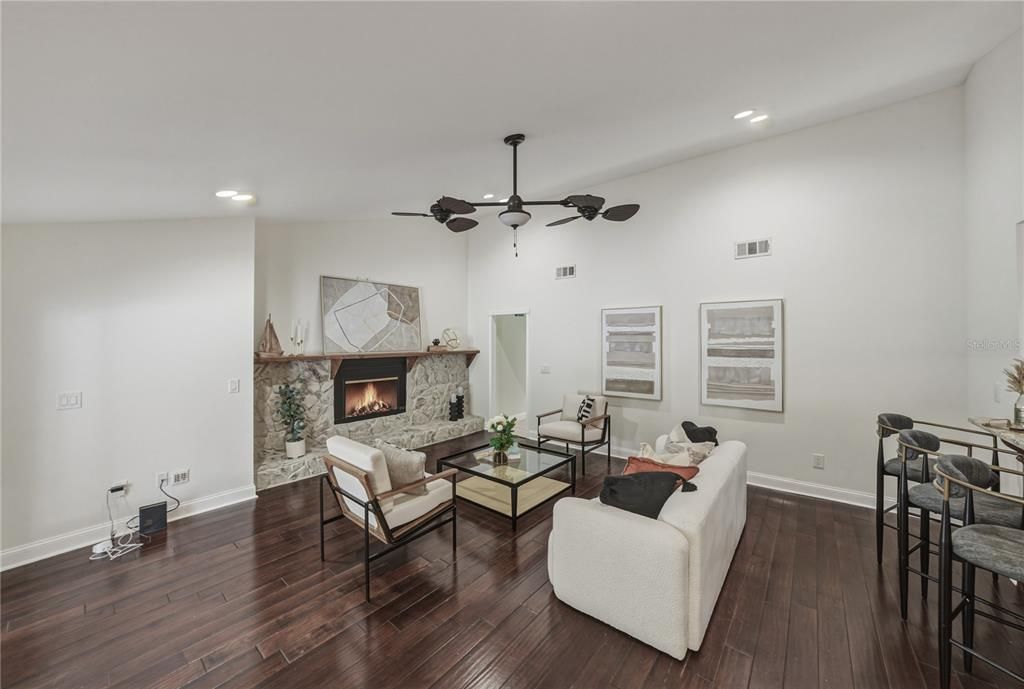 Active With Contract: $825,000 (4 beds, 3 baths, 2866 Square Feet)