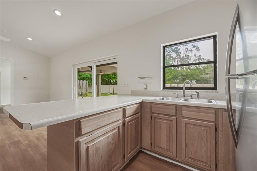 Active With Contract: $825,000 (4 beds, 3 baths, 2866 Square Feet)