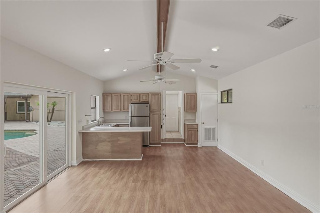 Active With Contract: $825,000 (4 beds, 3 baths, 2866 Square Feet)