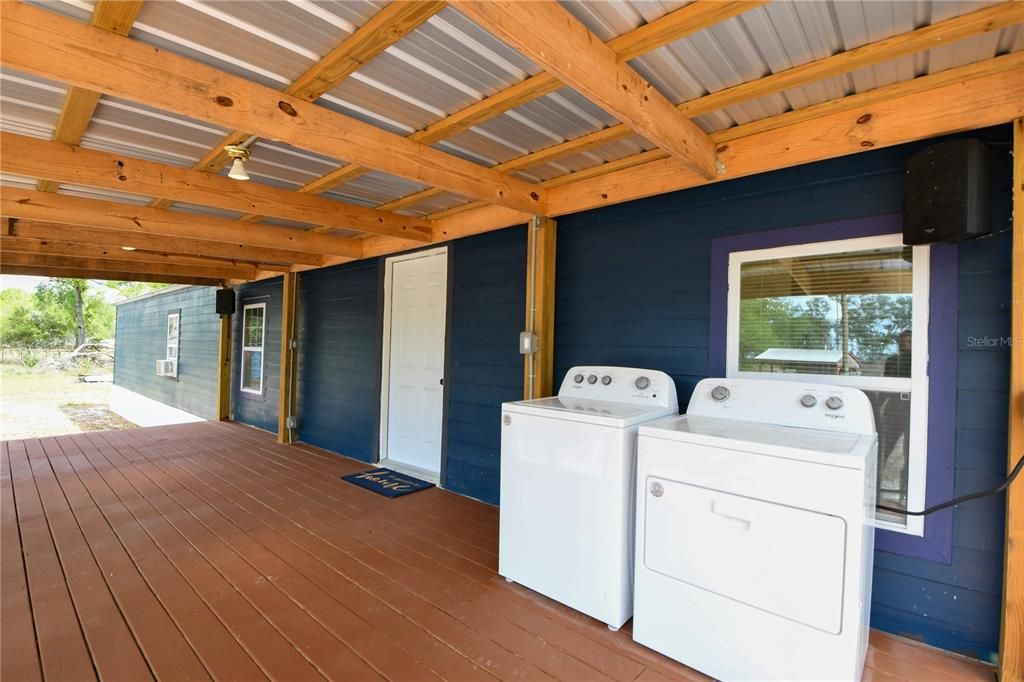 En Venta: $295,000 (3 camas, 2 baños, 1216 Pies cuadrados)