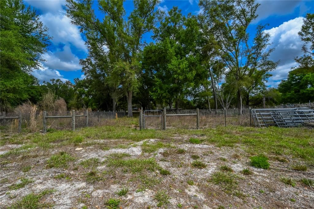 En Venta: $295,000 (3 camas, 2 baños, 1216 Pies cuadrados)